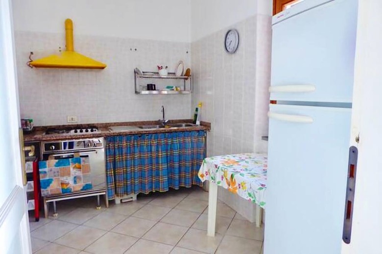 Apartment With 3 Bedrooms In Cala Gonone