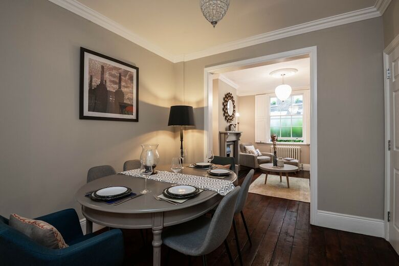 Majestic Modern Home Close To Waterloo�