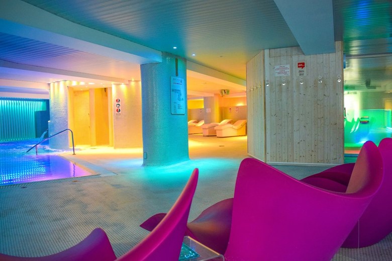 Hotel Ambassador II