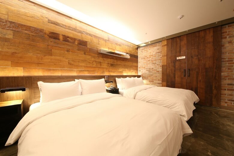 Daegu J Hotel
