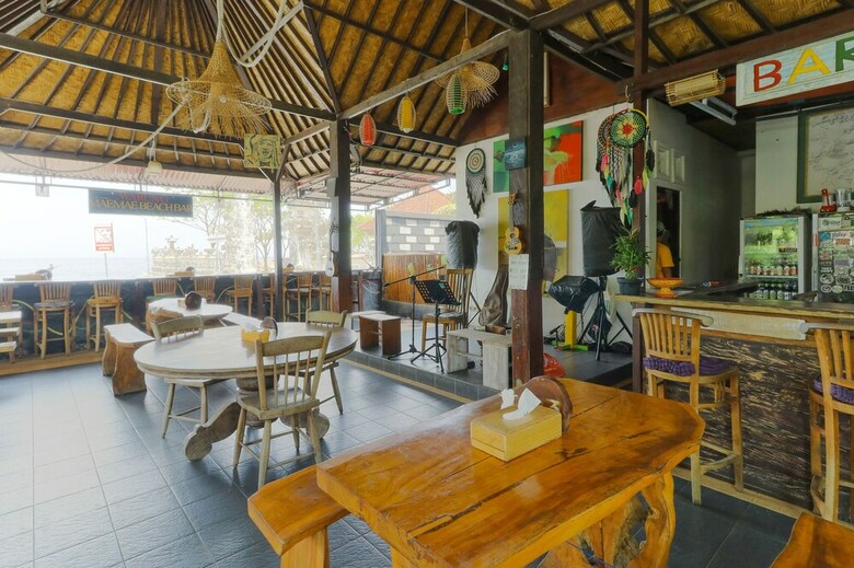 Hotel Maemae Beach House