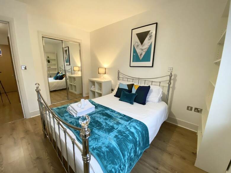 Tudors Esuites City Centre Apartment