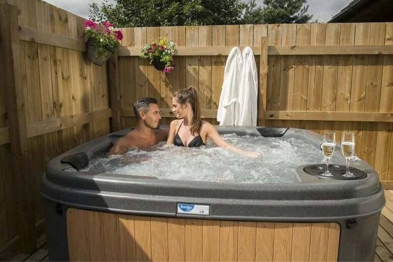 Apartamentos Wren 21 Hot Tub