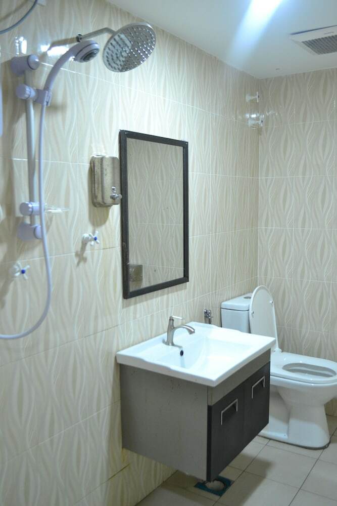 Oyo 89691 Hotel Puteri Miqaila