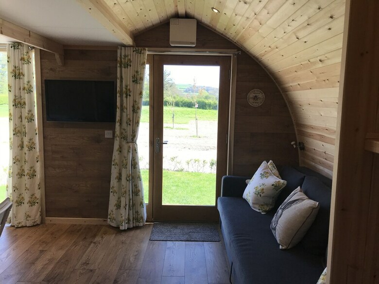 Cabana Orchard Glamping - Apartment Pod - Blossom