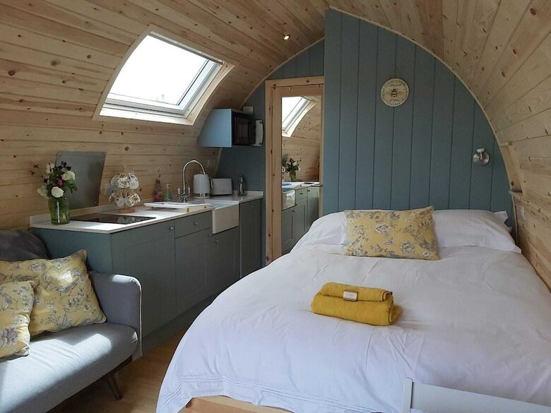 Cabana Orchard Glamping -willow Pod