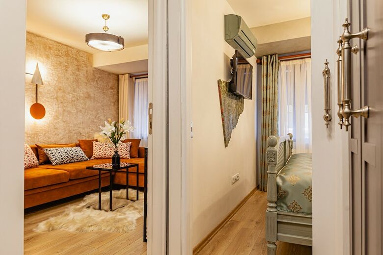 Lord Morgan & Exclusive Design Nisantasi