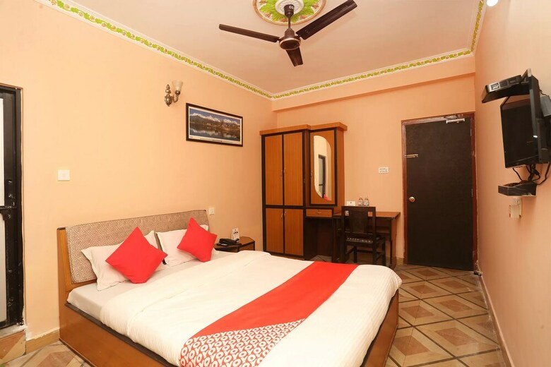Oyo 685 Hotel The Beehive