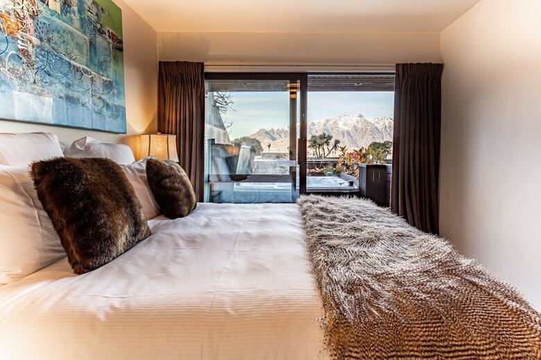 Spacious Lake View Townhouse Unbelievable Spa