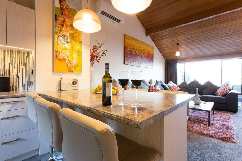 Spacious Lake View Townhouse Unbelievable Spa