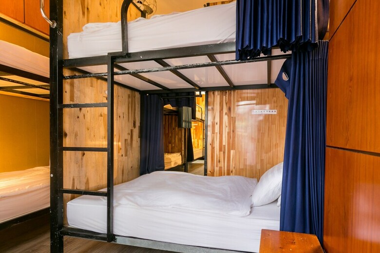 Hostal Oyo 708 The Cozi House - Hostel