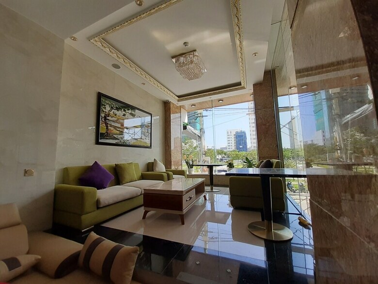 Oyo 747 Quynh Hoa Hotel