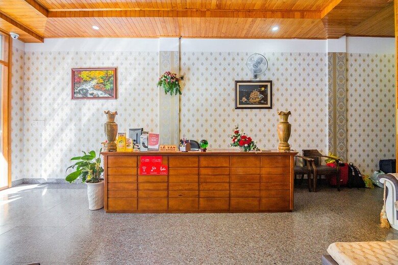 Oyo 706 Thao Tram Luxury Hotel