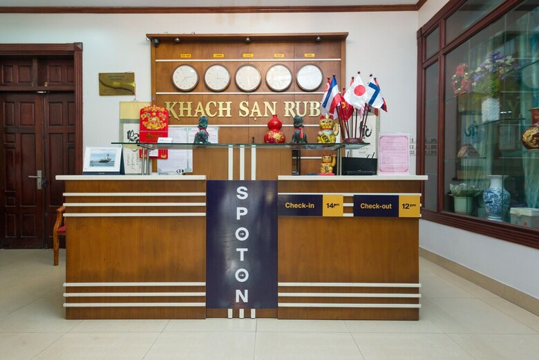 Spot On 767 Ruby Hotel