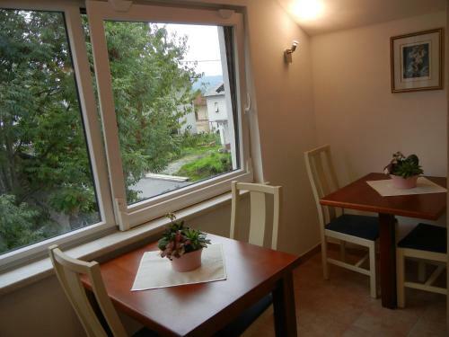 Hostal Guesthouse Mira G.