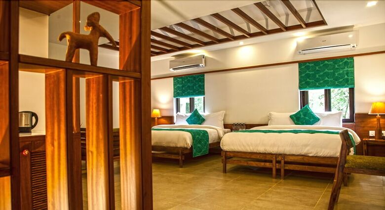 Hotel Aranya Nivas Lulung