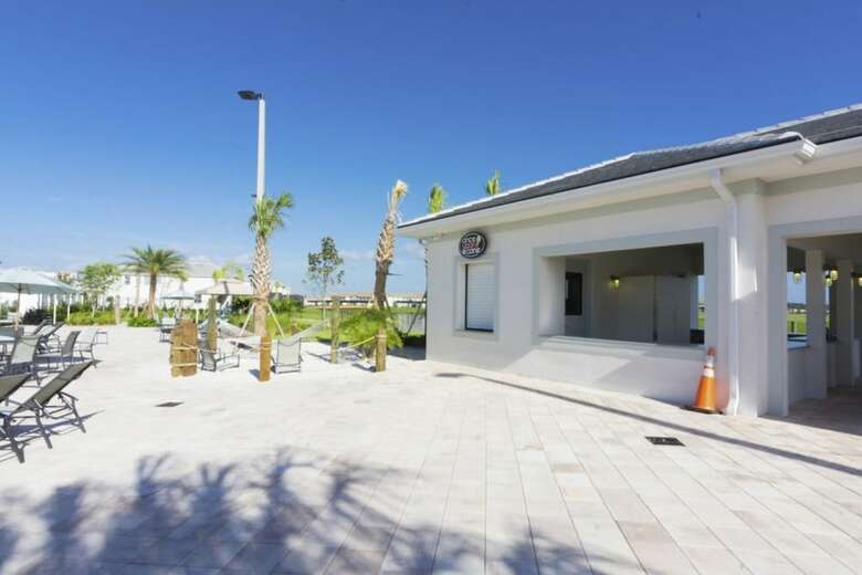 Modern Home With Pool At Storey Lake Sl2742