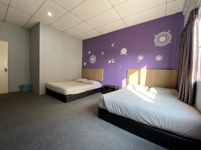 Oyo 89760 Harmoni Inn Hotel