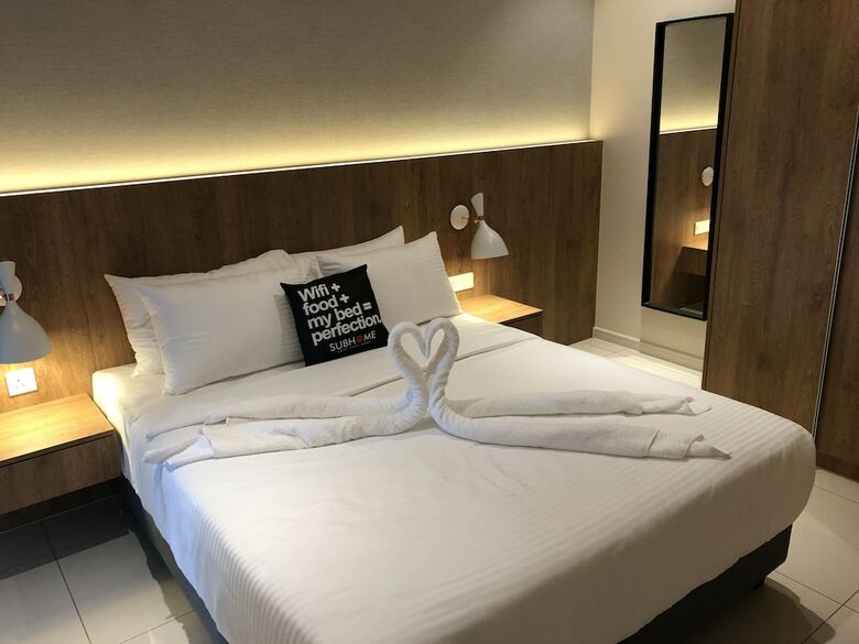 Apartamentos Alia Premier Medini By Subhome