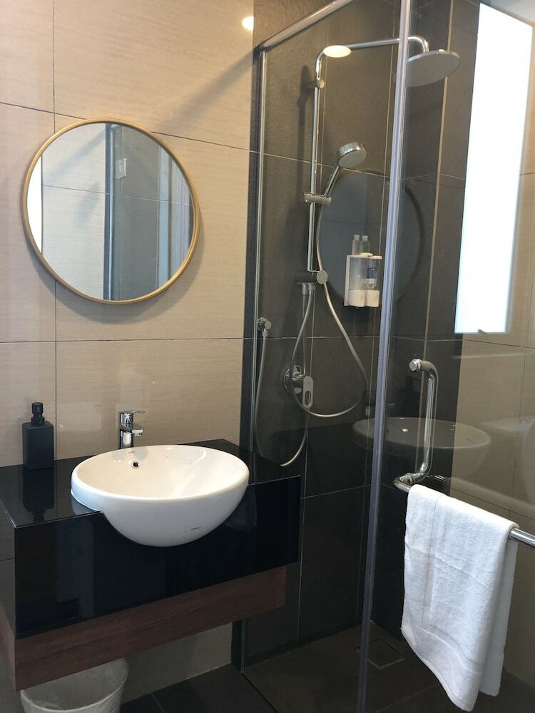 Apartamentos Alia Premier Medini By Subhome