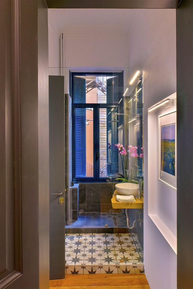Hotel Art Pantheon Suites In Plaka
