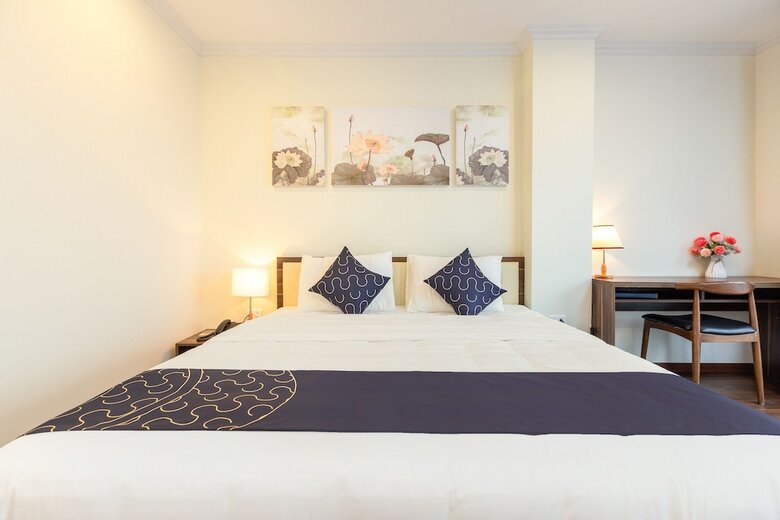 Hotel Capital O 939 Sen Hidden Charm