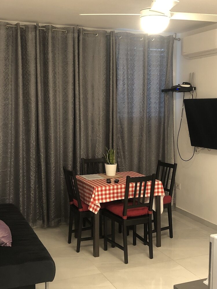 Apartamento Quiet And Homey Near The Beach
