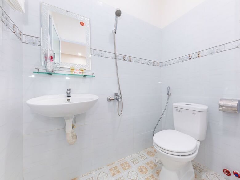 Hotel Oyo 808 Hoang Lan