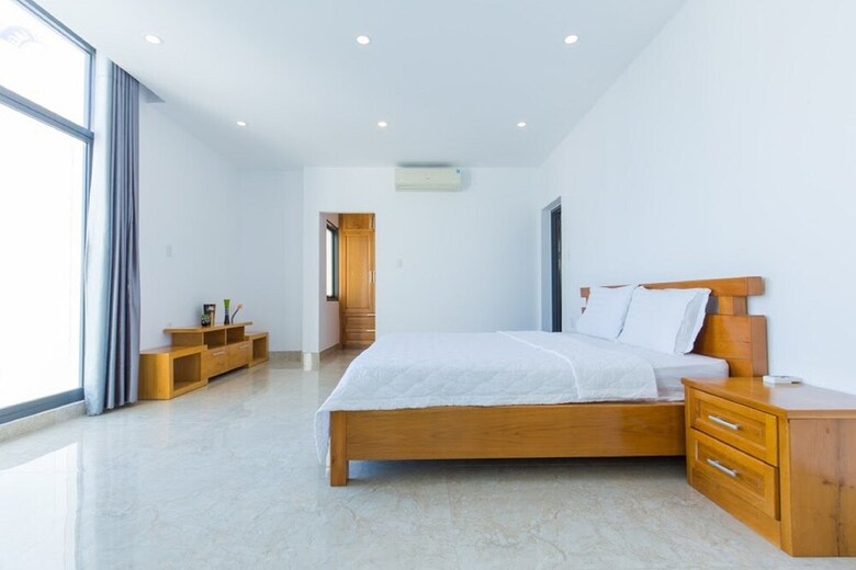 Villa Royal 2