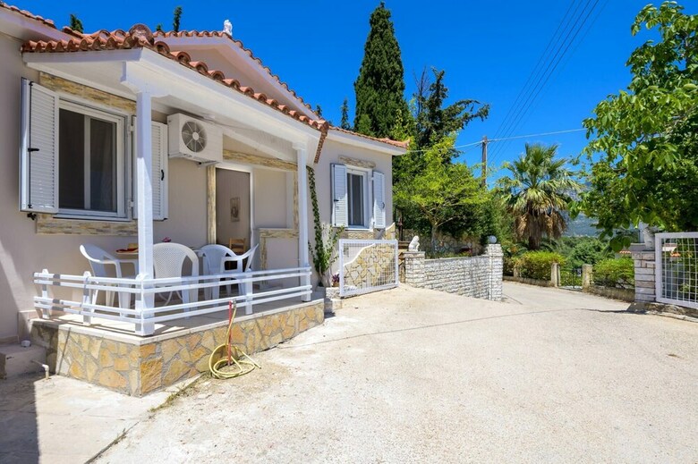 Apartamentos Zoumpouli Village