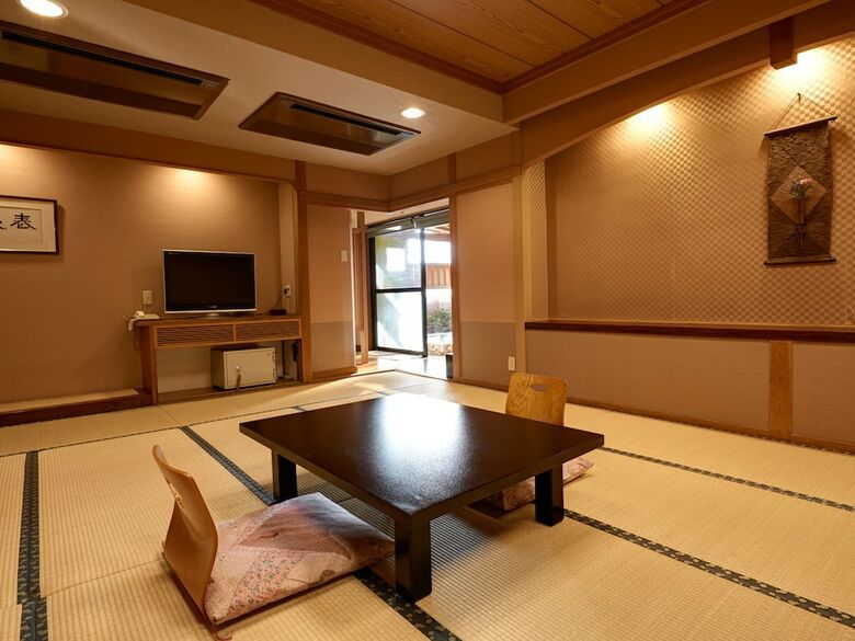 Hotel Sansenkaku