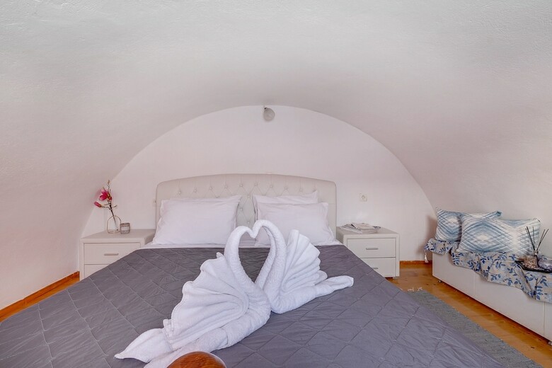 Paradise Traditional Cycladic House