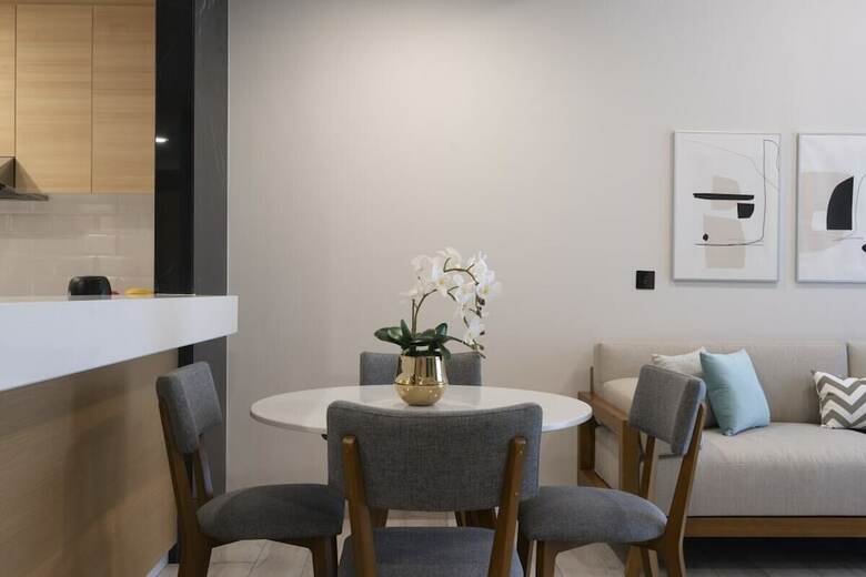 Homely 1br Apartment @ Priv� Living, Arjan