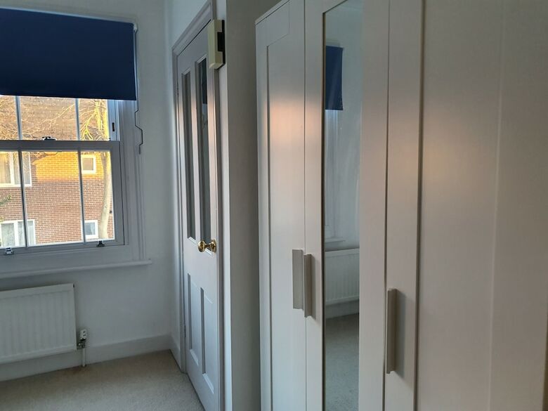 de Montfort Stylish Apartment Reading