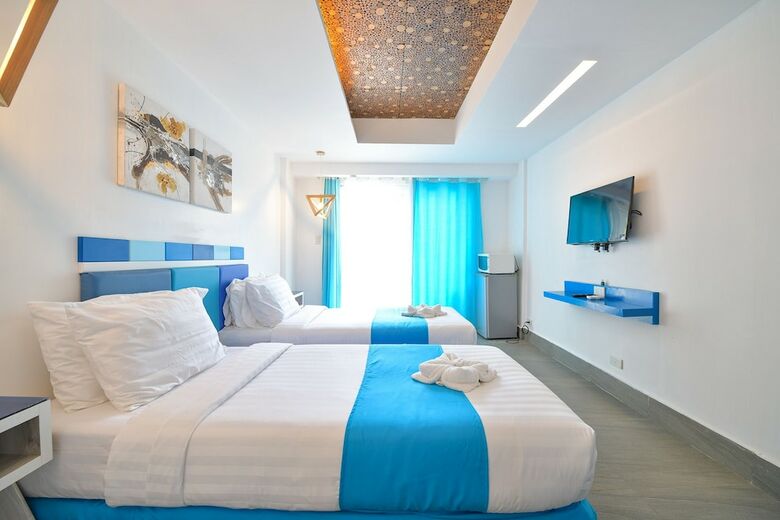 Hotel One Azul
