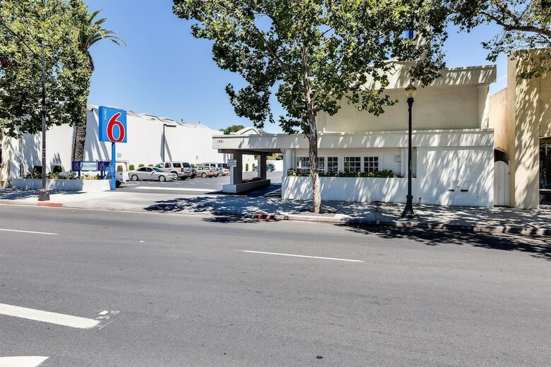 Motel 6 San Jose Convention Center
