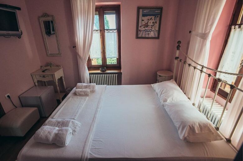 Hotel Guesthouse Ellis