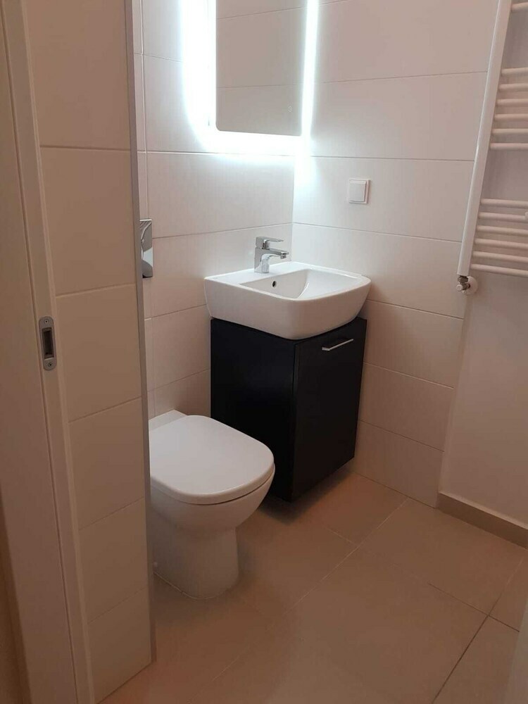 Bookingpedia Twin Apartments