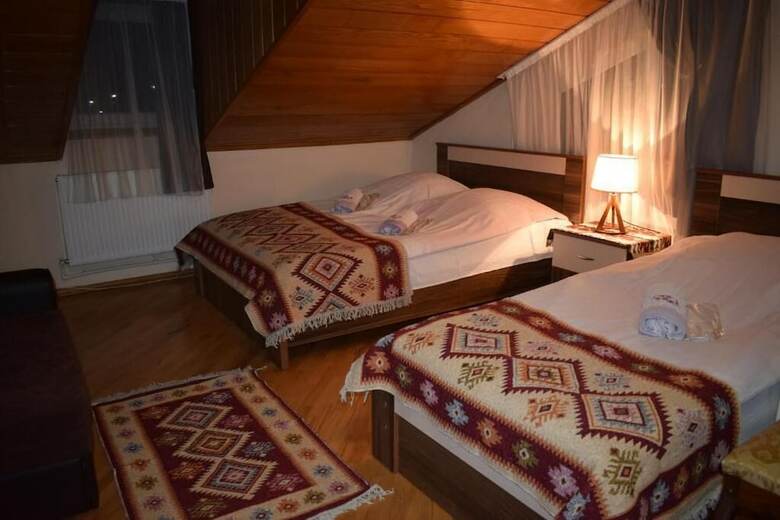 Hotel Guesthouse Lago & Wine Cellar