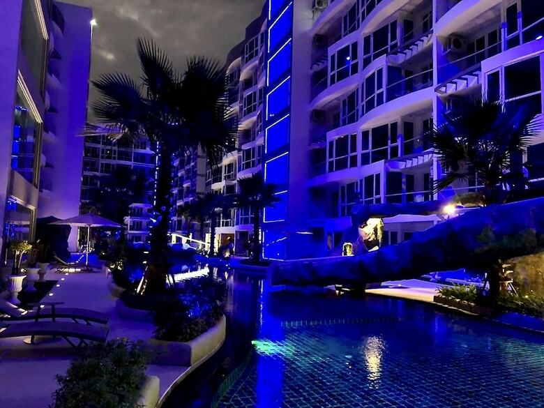 Luxury Apartments In Grand Avenue