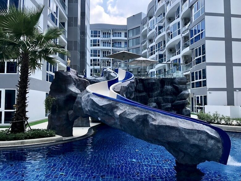 Luxury Apartments In Grand Avenue