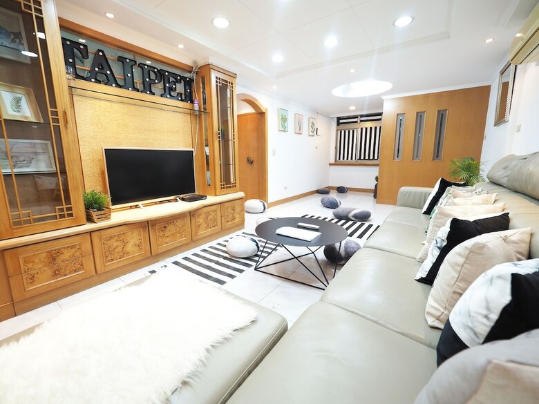 Apartamentos Next To Linjiang Night Market