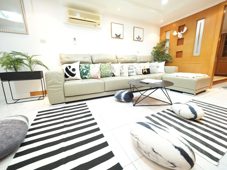Apartamentos Next To Linjiang Night Market