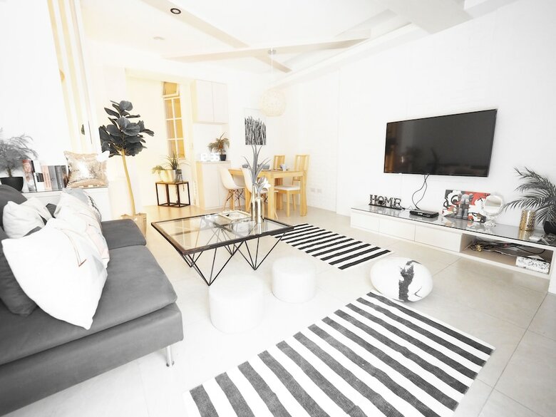 Apartamentos Next To Linjiang Night Market