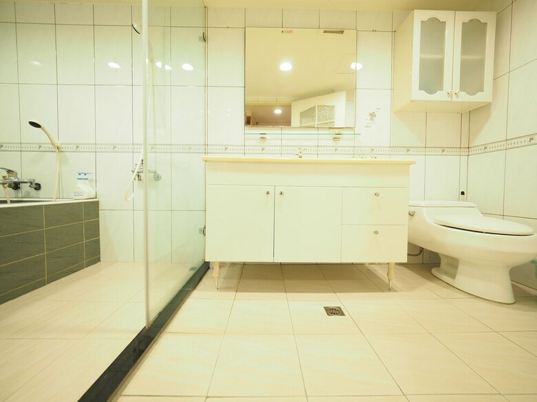 Hotel Near Stayreal Location