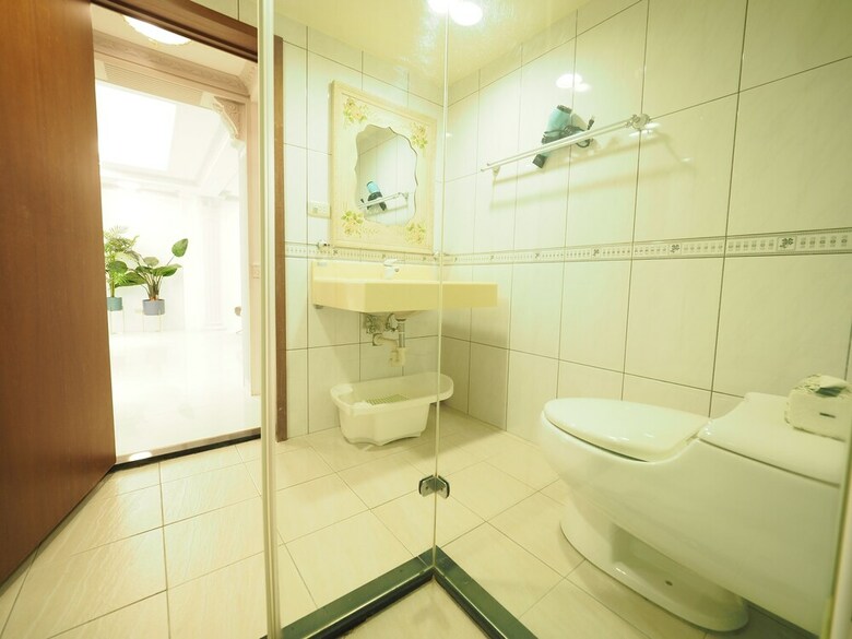 Hotel Near Stayreal Location