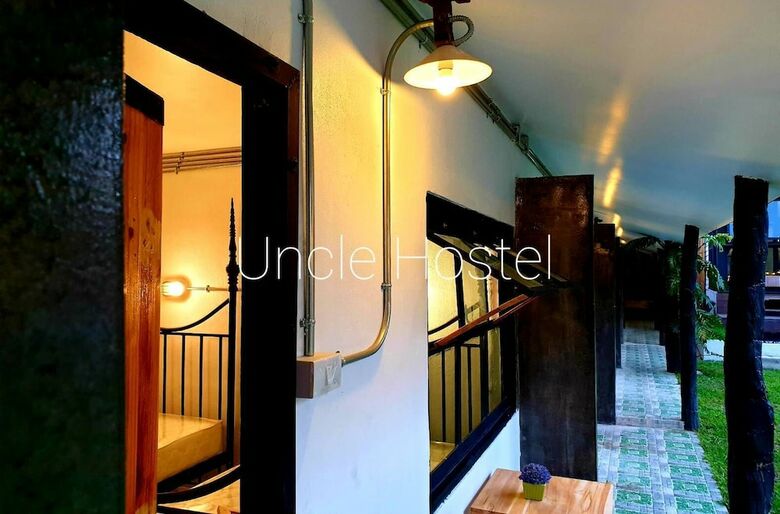 Hotel Uncle Hostel