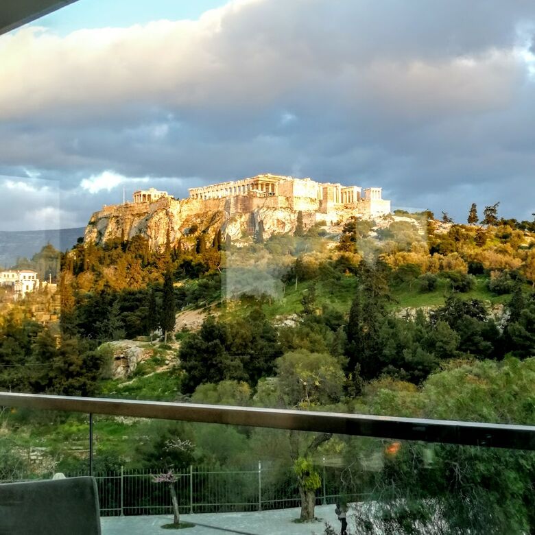 Acropolis Museum Magnificent Apartment