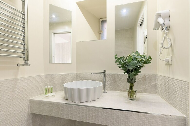 Hotel Cavour Suites Guest House