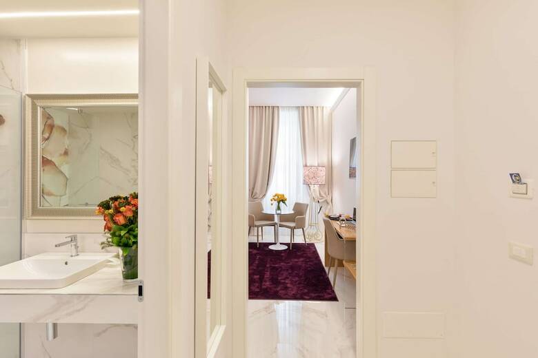 Hotel Cavour Suites Guest House